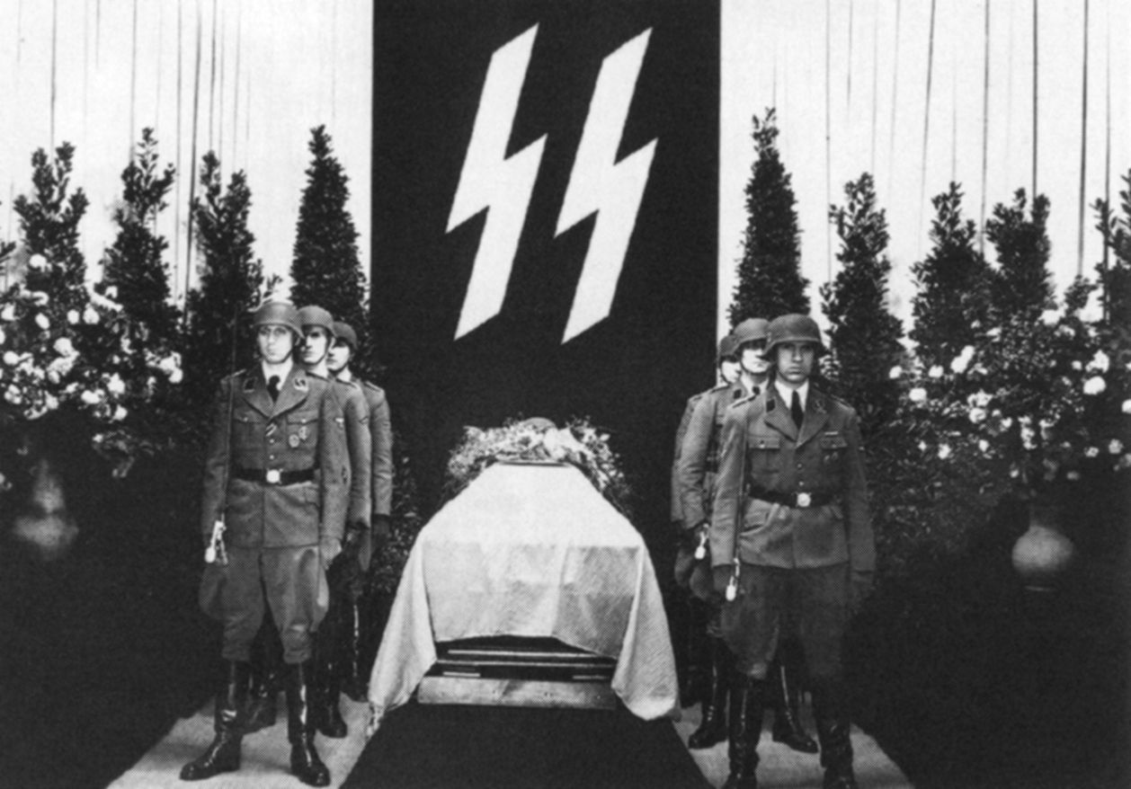 Jednorázové užití / Archiv Jaroslava Čvančary / Heydrich / Hrob