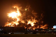 Exploze ropy u okruhu v Džiddě závod F1 neohrozí, uklidňuje fandy vedení seriálu