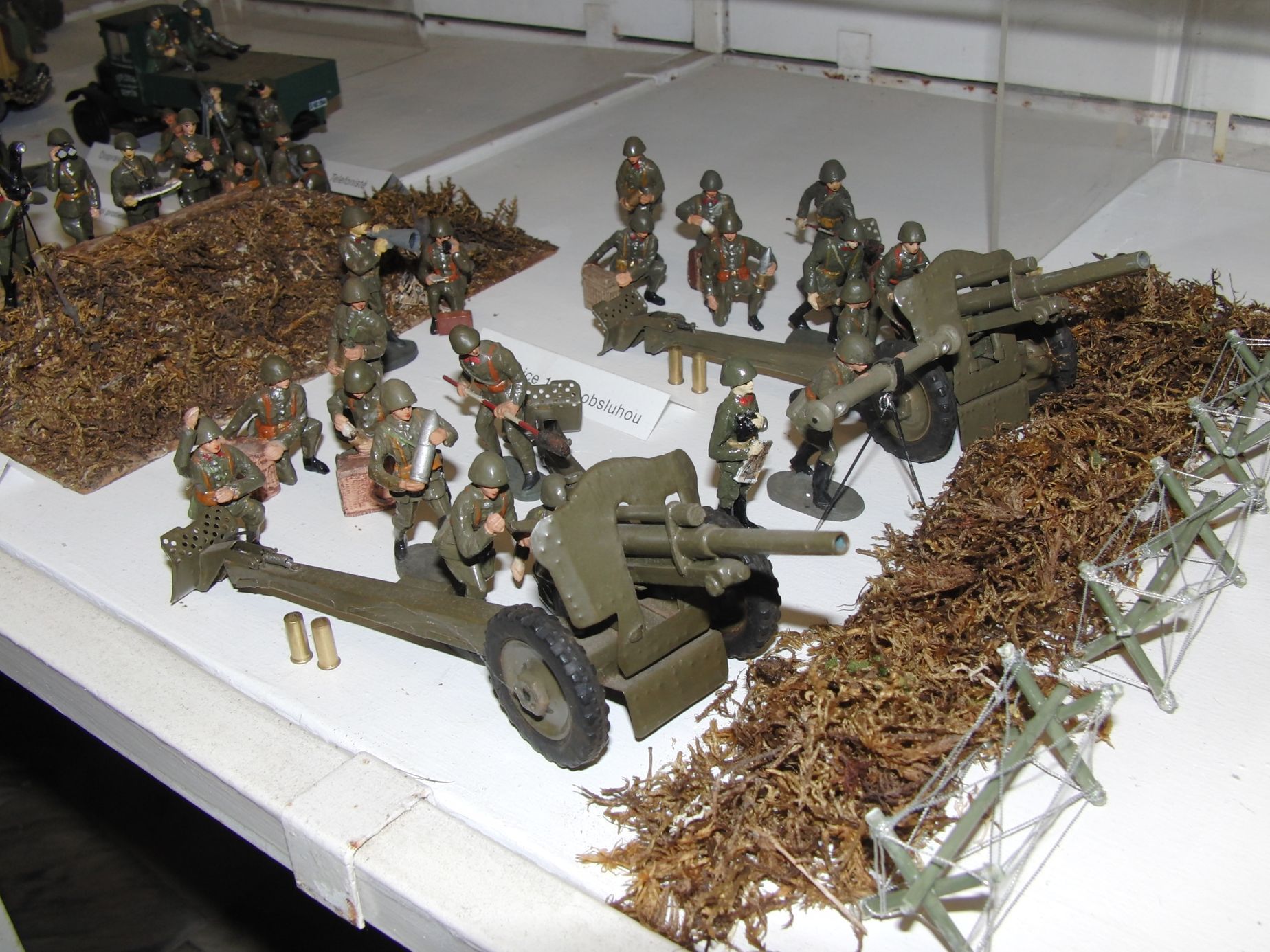 Vojáčci a modely vojenské techniky Lubora Šušlíka