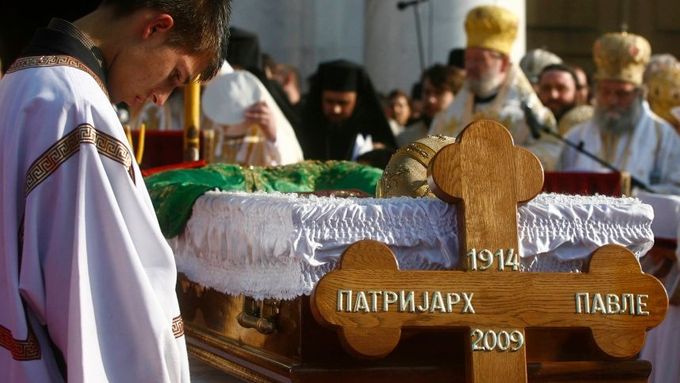 Srbsko dalo poslední sbohem svému patriarchovi
