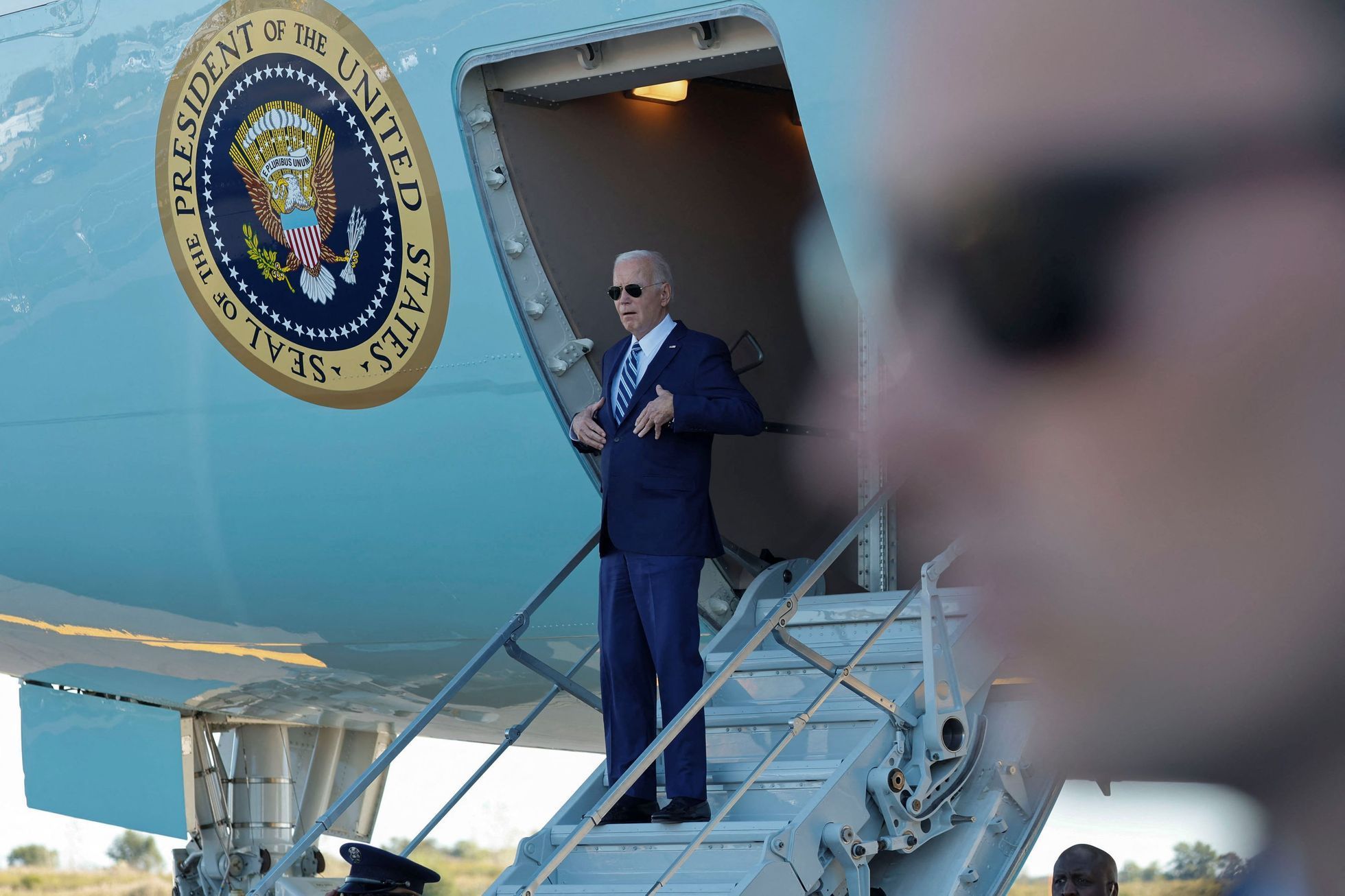 Joe Biden odlétá do Izraele