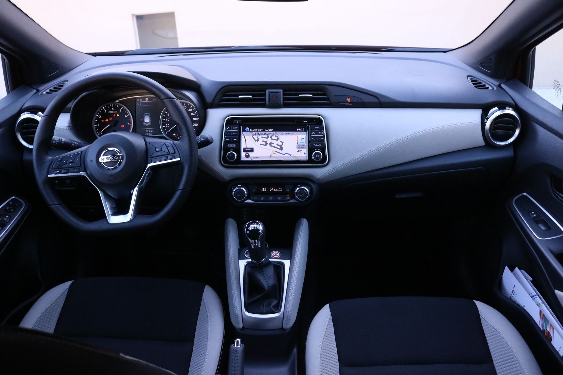 Nissan Micra páté generace