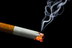 Zákaz kouření chce většina poslanců. Kromě ODS a části ČSSD