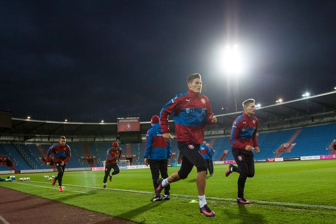 Trénink české fotbalové reprezentace v Ostravě před zápasem proti Ázerbájdžánu. Patrik Schick, Milan Škoda