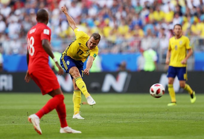 Viktor Claesson v zápase Švédsko - Anglie na MS 2018