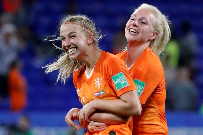 Soccer Football - Women's World Cup - Semi Final - Netherlands v Sweden - Groupama Stadium, Lyon, France - July 3, 2019 Netherlands' Jackie Groenen and Netherlands' Iness