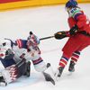 Charlie Lindgren a David Pastrňák ve čtvrtfinále MS 2024 Česko - USA