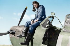 Foto: Spitfire v bitvě o Británii. Takhle brázdila nebe legenda Královského letectva