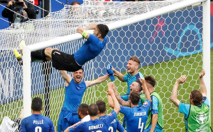 Euro 2016, Itálie-Španělsko: Gianluigi Buffon slaví vítěztsví