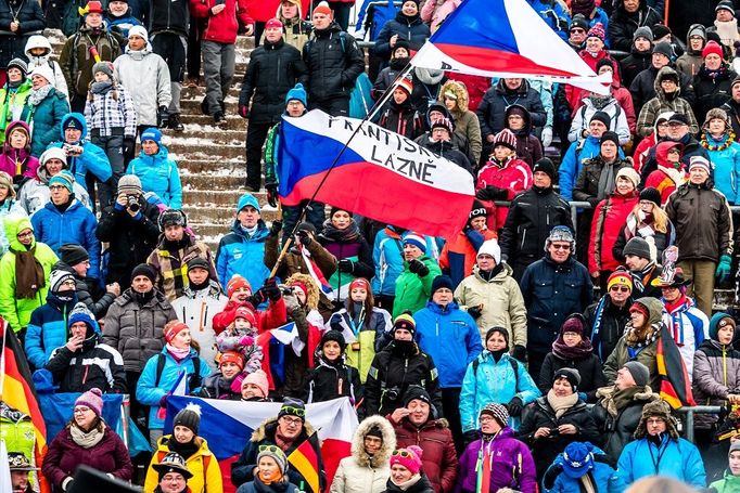 Biatlon, Oberhof, závod s hromadným startem žen