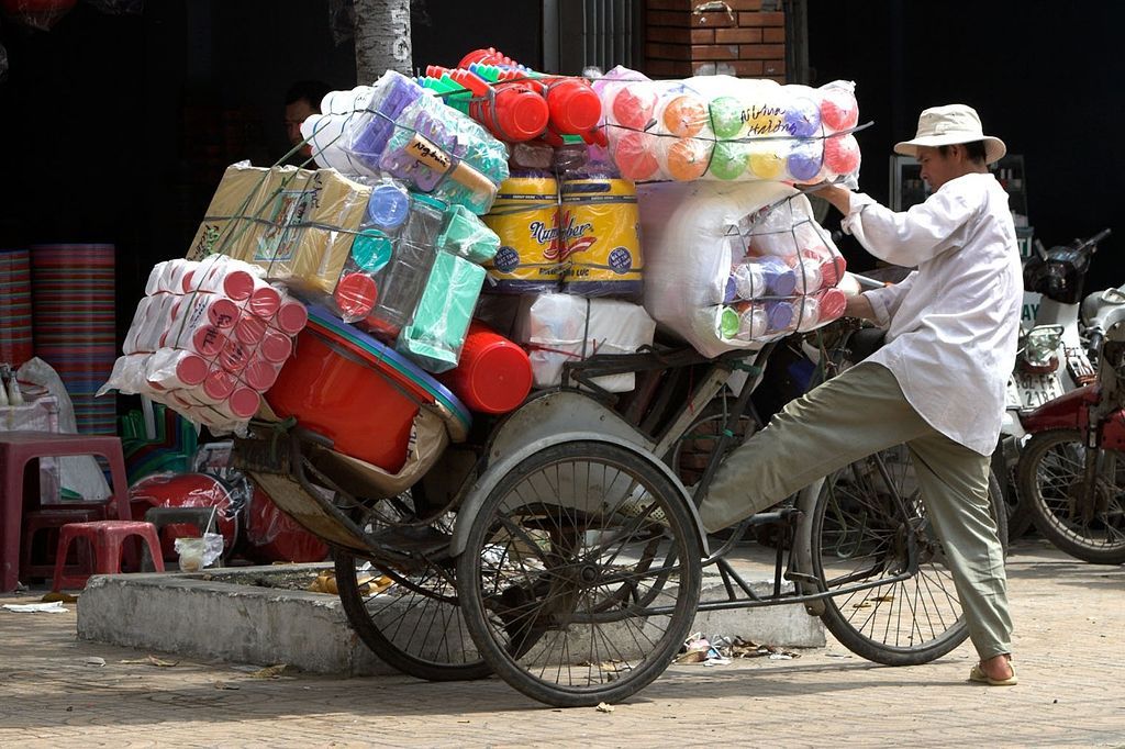 Ne pro články! Fotogalerie: Přetížení navzdory. Tak se v dopravě riskuje s nadměrnýn nákladem. / Vietnam