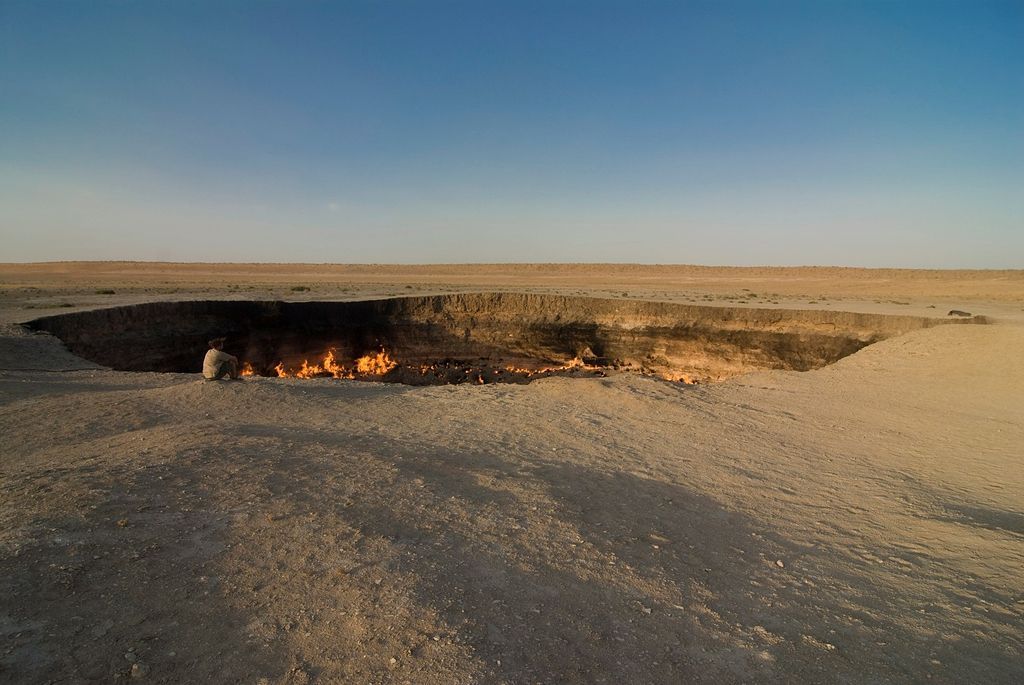 Fotogalerie: Brána do pekel v turkmenském podání