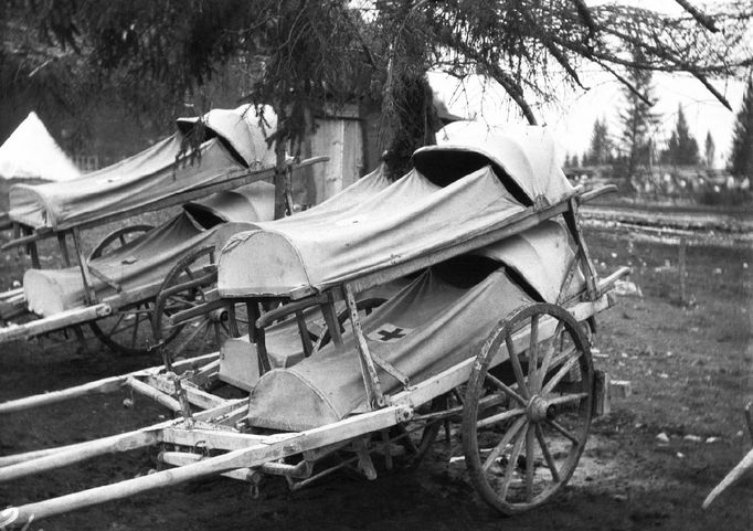 Fotografové války. Snímky pěti českých fotografů, kteří zažili na vlastní kůži první světový konflikt