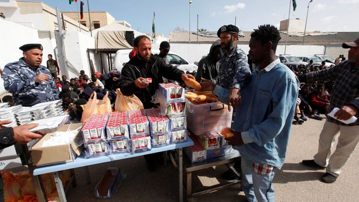 Rychle zakročte, do Evropy může zamířit 800 tisíc uprchlíků, tvrdí libyjský premiér