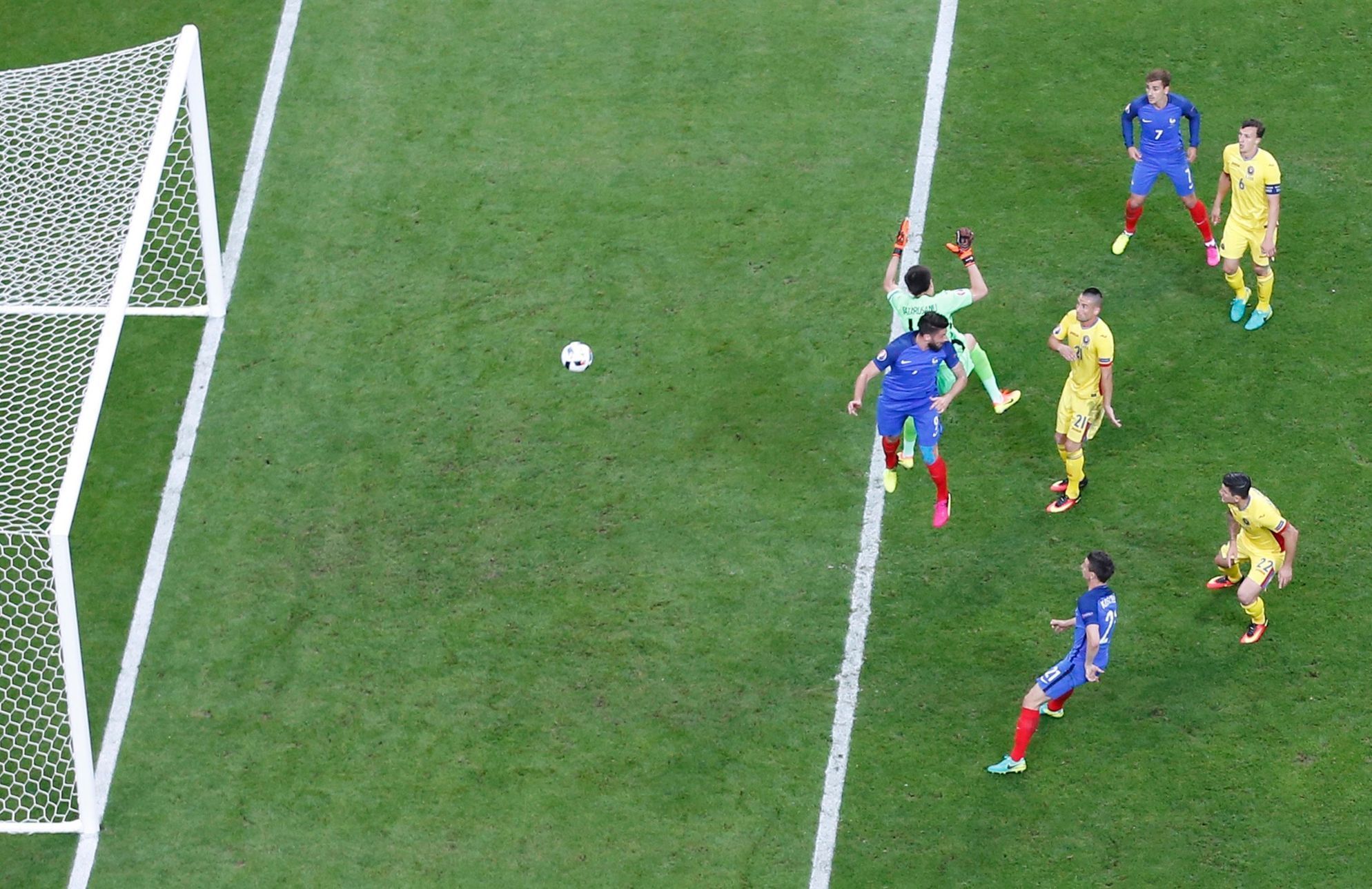Euro 2016, Francie-Rumunsko: Olivier Giroud dává gól na 1:0