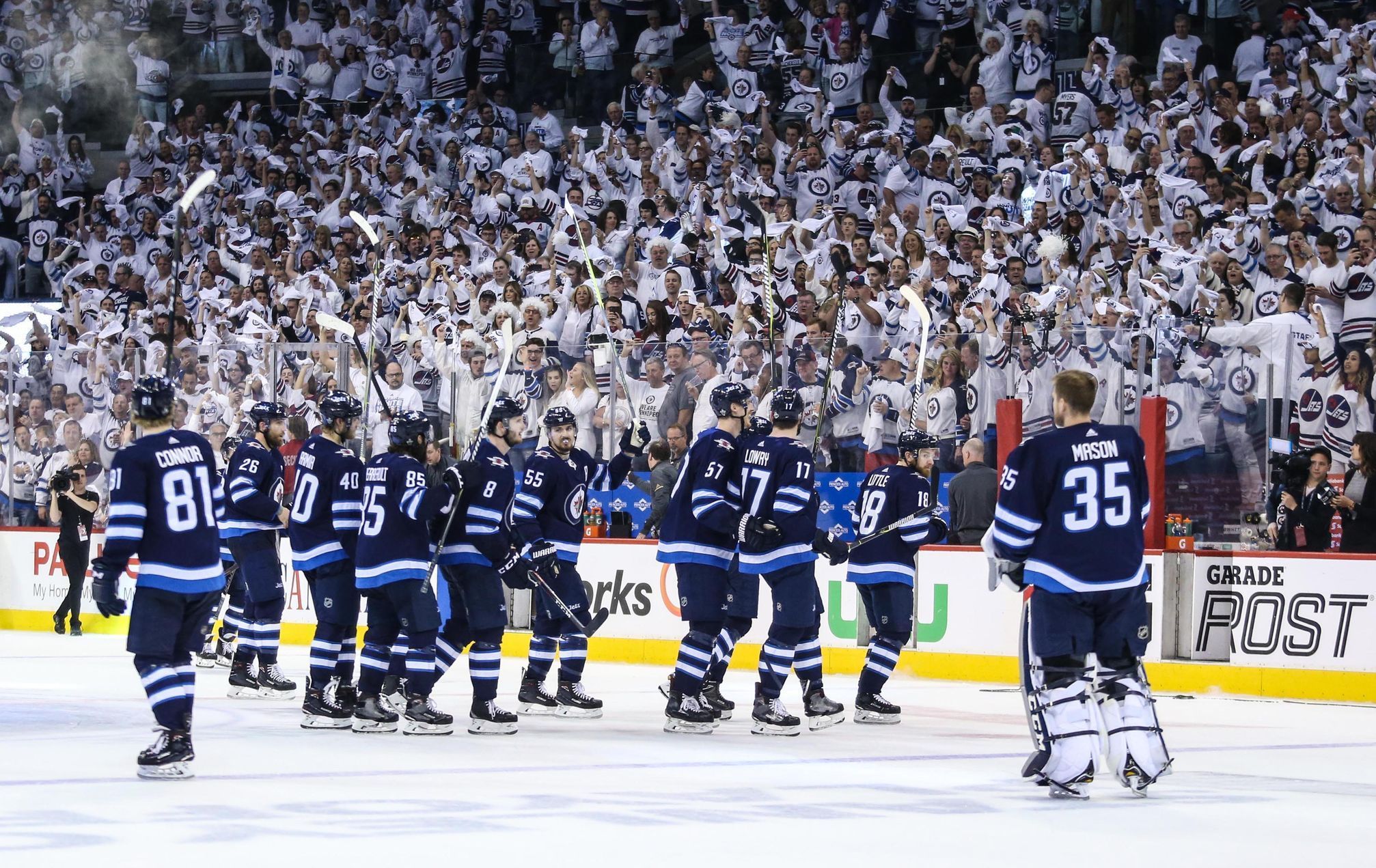NHL: Hokejisté Winnipegu se radují z výhry