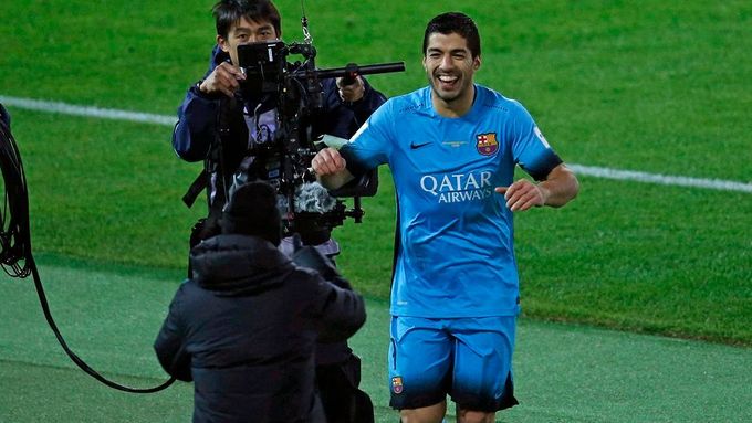 Luis Suárez slaví jednu z branek.