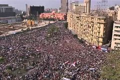 Proti Mubarakovi demonstrovali dnes Egypťané i v Praze