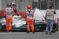 Bottas boural. Na pole position se v Mexiku u zeleného stolu dostal  Leclerc