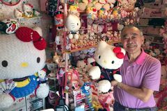 Největší sbírku Hello Kitty má japonský policista, jejich cena se odhaduje na šest milionů