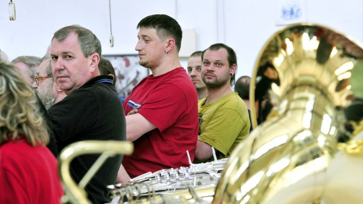 Legendární dodavatel českých kapel má problémy. Amati Kraslice padá do insolvence