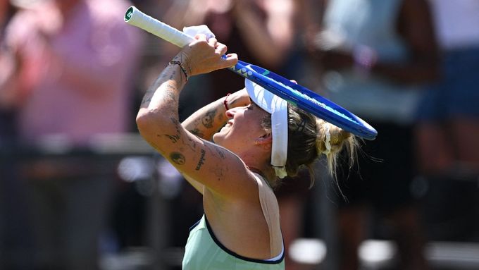 Sestřih finálového utkání Vondroušová - Wang Sin-jü