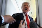 Trump přistál na Aljašce. Když to nepůjde dobře, ze schůzky odejdu, oznámil předem