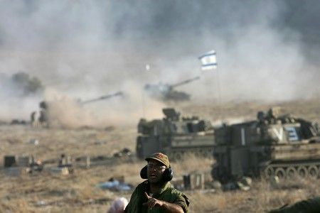 Izraelské tanky nedaleko libanonských hranic