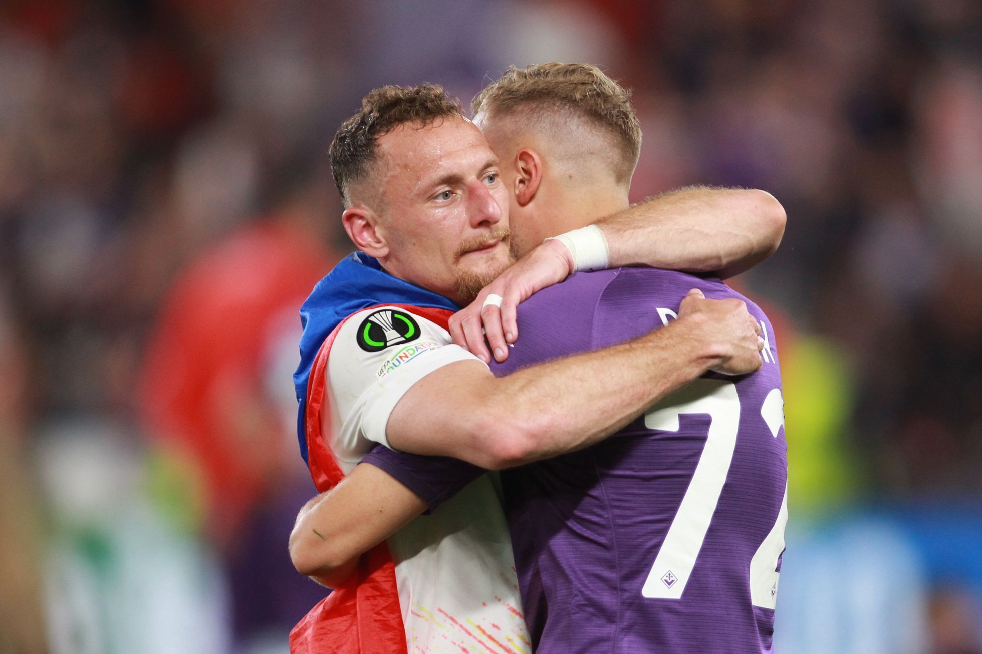 Vladimír Coufal a Antonín Barák po finále Konferenční ligy Fiorentina - West Ham