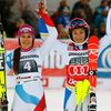 SP ve slalomu, Lienz: zleva Wendy Holdenerová, Frida Hansdotterová a Petra Vlhová.