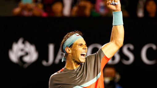 Rafael Nadal se raduje z vítězství nad Rogerem Federerem v semifinále Australian Open 2014