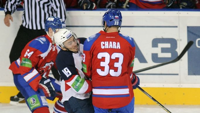 Srážka Miroslav Šatan vs. Zdeno Chára