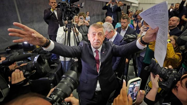 Turek ostrouhá, Babišova vláda vzniká bez něj. Na tablu se rýsují i jména matadorů