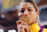 Brazilka Sarah Menezesová se radovala v judu mezi ženami do 48 kg ze zlata. Byla mezi prvními sportovci, kteří na olympiádě zvítězili. 22-letá rodačka z Bela Visty debutovala před pouhými pěti lety.