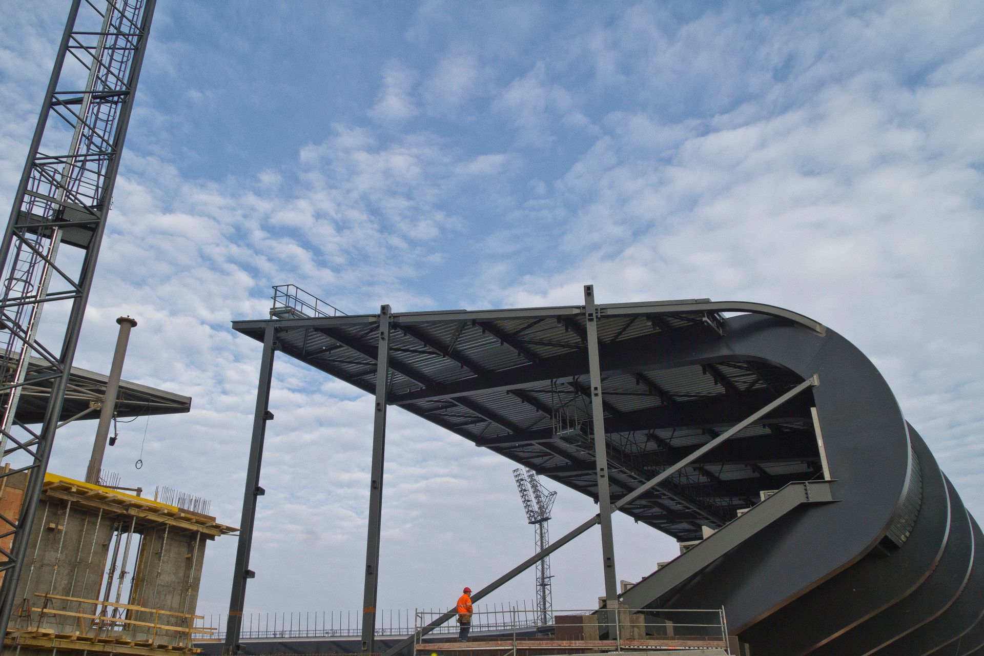 Atletický a fotbalový stadion ve Vítkovicích