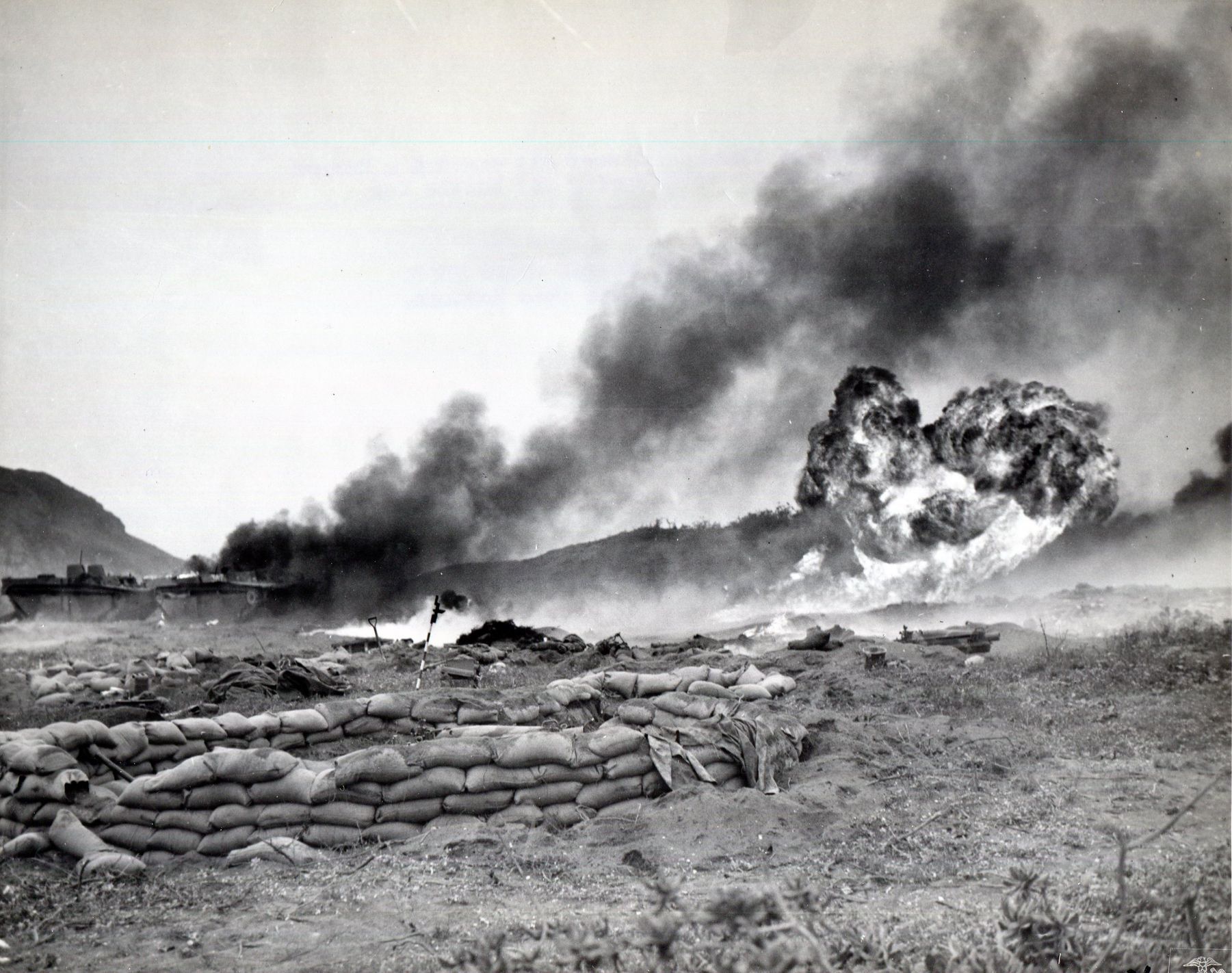 Jednorázové užití / Fotogalerie / Uplynulo 75 let od bitvy o japonský ostrov Iwo Jima / PB