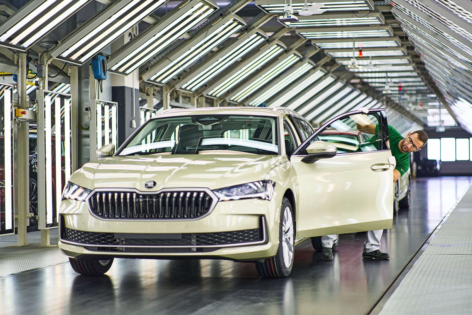 Škoda zahájila výrobu 4. generace Škody Superb