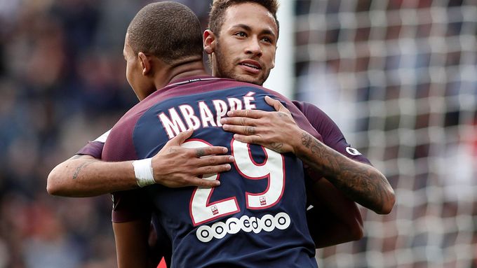 Neymar a Kylian Mbappé