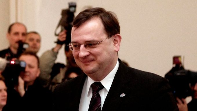 Premiér Petr Nečas na ilustračním snímku z února 2011.