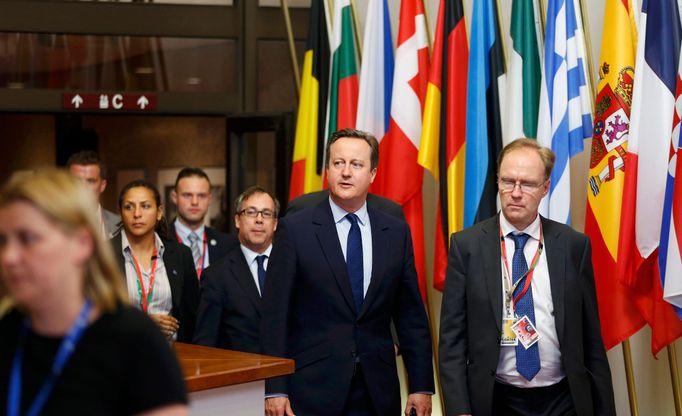 David Cameron a Ivan Rogers (vpravo).