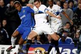 Zápas byl ve znamení soubojů útočníka Chelsea Didiera Drogby s obranou Interu, kterou reprezentoval Lucio.