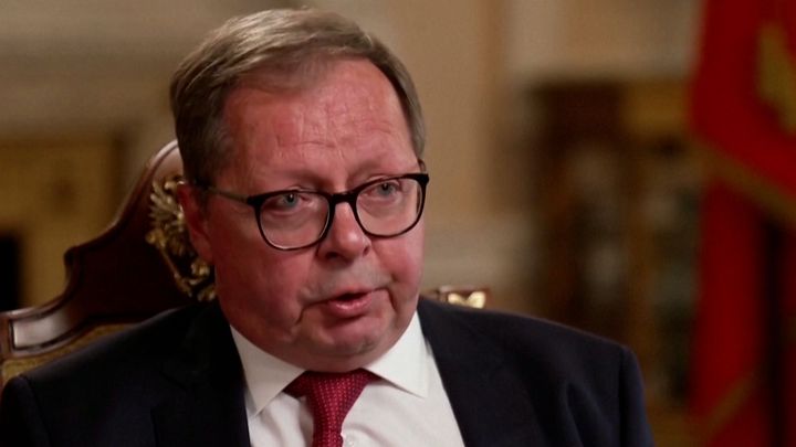 "Ještě jsme ani nezačali." Ruský velvyslanec na BBC varoval před eskalací války