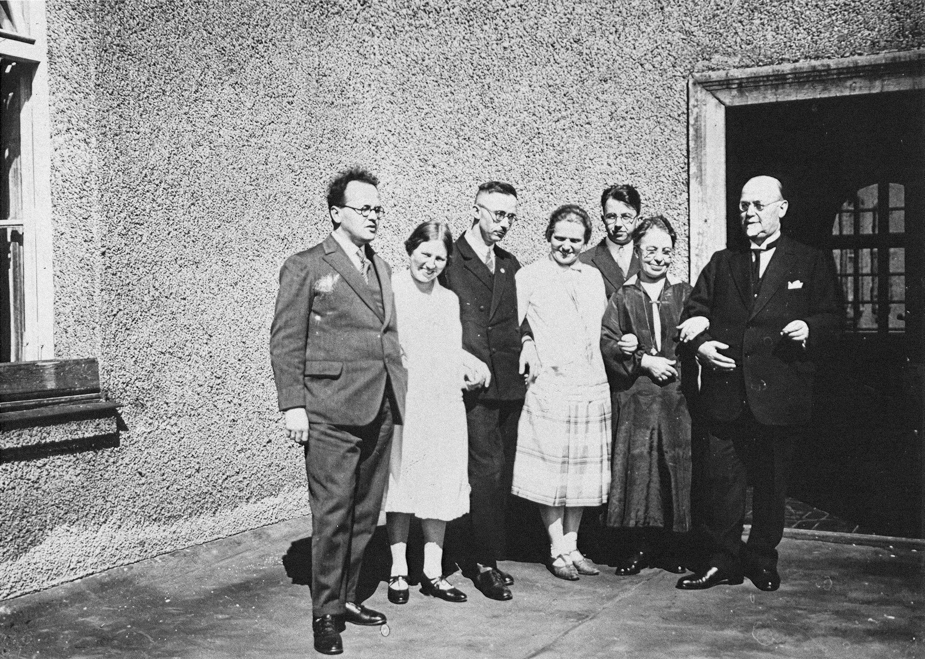 Jednorázové užití / Fotogalerie / 75 let od sebevraždy HH / USHMM