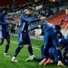 Hráči Arsenalu slaví gól v odvetě čtvrtfinále Evropské ligy Slavia - Arsenal