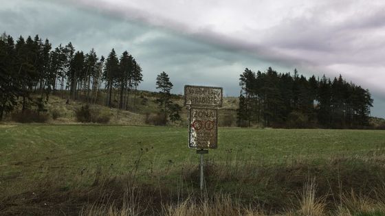 Nejasná zpráva o konci vojenských újezdů. Kapitola druhá: Doupovské hory