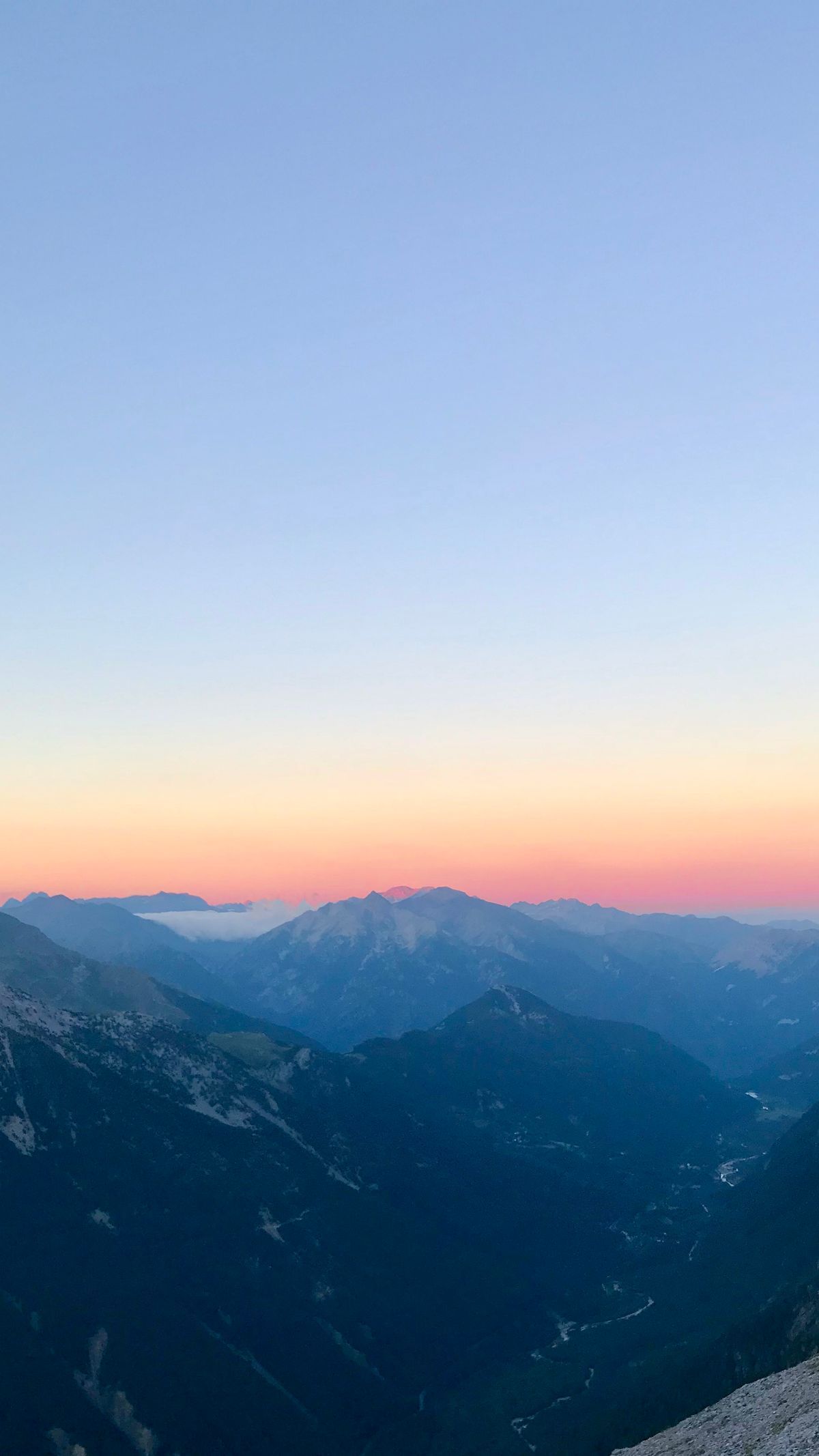 vandrák, cestovatelka, nomád, cestování o samotě, dobrodruh