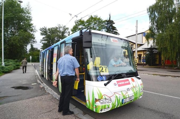 Hradec Králové zkouší elektrobus na lince 27.