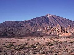 Národní park Teide na největším Kanárském ostrově Tenerife. Sopka Teide je díky své výšce 3178 metrů třetí největší sopečnou strukturou světa.