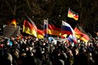 Tisíce lidí demonstrovaly v Drážďanech proti islámu