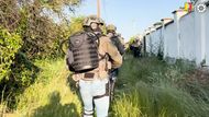 Policie, drogy, Praha, gang, pervitin, zásahovka